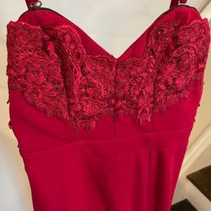 Svelte Maxi Dress Wine (XS)